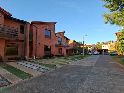 /international/py/codas-thompson-esquina-rosa-p-de-gonzalez-s-n-san-lorenzo-central-san-lorenzo-central-department-310108161700/