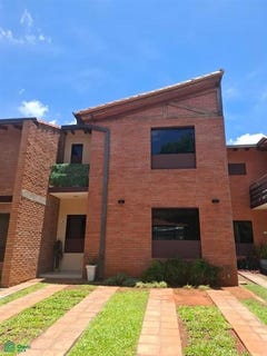 /international/py/quirino-codas-thompson-esquina-rosa-pena-de-gonzalez-11-san-lorenzo-central-san-lorenzo-central-department-310107670603/