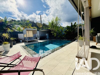 /international/re/entre-deux-saint-pierre-310106792548/