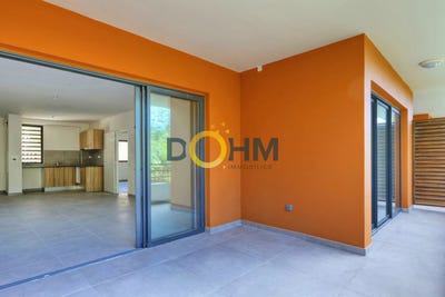 /international/re/l-etang-sale-saint-paul-310100792524/?lang=de