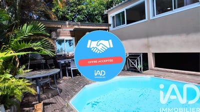 /international/re/petite-ile-saint-pierre-310108305902/