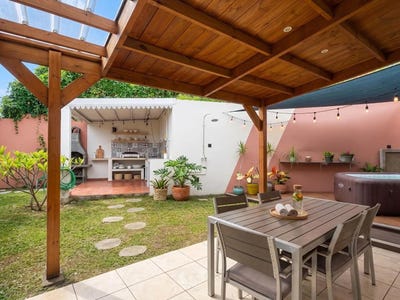 /international/re/saint-denis-saint-denis-310107497810/