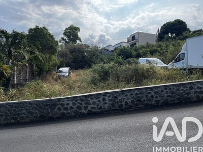 /international/re/l-etang-sale-saint-pierre-310107370897/