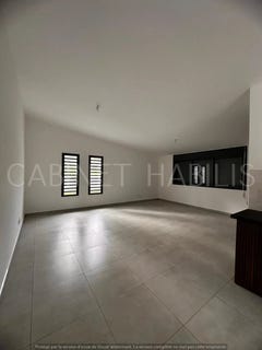 /international/re/petite-ile-saint-pierre-310107497750/