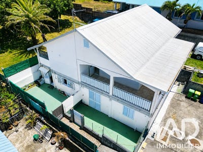 /international/re/petite-ile-saint-pierre-310108988825/