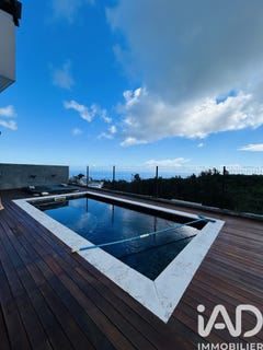 /international/re/la-possession-saint-denis-310107214792/