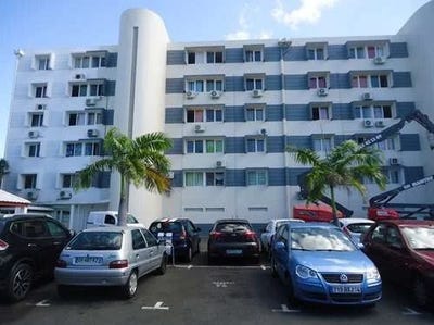 /international/re/moufia-reunion-310100646522/