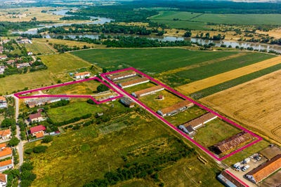 /international/ro/arad-strada-nicolae-paulescu-1-mandruloc-arad-county-310107373334/
