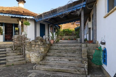 /international/ro/danube-delta-resort-21-rooms-18-accommodation-units-near-the-black-sea-enisala-enisala-tulcea-310106999533/