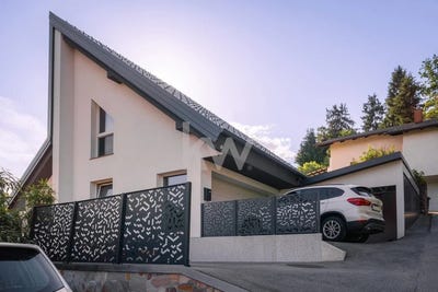 /international/si/logpribrezovici-vrhnika-310108484668/