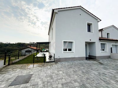 /international/si/koper-capodistria-koper-310108600080/