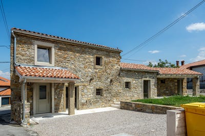/international/si/fikoni-14-6276-pobegi-slovenia-koper-koper-310101227261/?lang=zh-tw