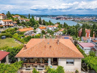 /international/si/koper-capodistria-koper-310106514972/