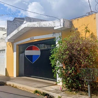 /international/sv/residencial-pinares-de-santa-ana-calle-los-conacastes-casa-10-11-santa-ana-santa-ana-santa-ana-santa-ana-santa-ana-310102646759/