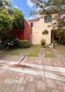 /international/sv/urbanizacion-monte-mar-la-arboledas-los-cedros-ii-lourdes-la-libertad-lourdes-la-libertad-department-310106249547/
