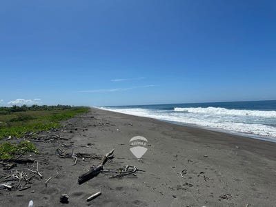 /international/sv/corral-de-mulas-frente-a-la-playa-usulutan-usulutan-usulutan-usulutan-310100741123/