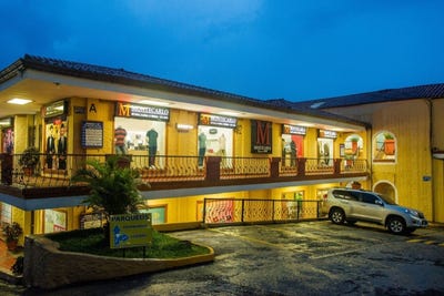 /international/sv/paseo-general-escalon-colonia-escalon-san-salvador-san-salvador-san-salvador-san-salvador-310104837502/