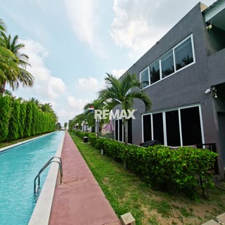 /international/sv/apartamentos-del-mar-costa-del-sol-san-luis-la-paz-san-luis-la-paz-department-310108648319/