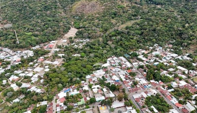 /international/sv/finca-dominguez-canton-san-jose-berlin-usulutan-norte-berlin-usulutan-berlin-usulutan-310108056647/