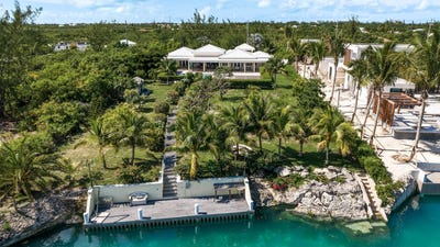 /international/tc/last-resort-governors-rd-providenciales-providenciales-and-west-caicos-310103137933/