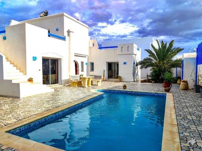/international/tn/houm-souk-medenine-governorate-310107236229/