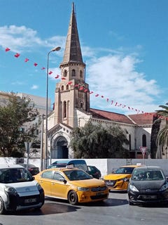 /international/tn/tunis-tunis-310107068891/
