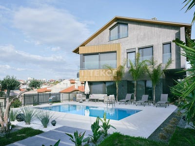 /international/tr/guzelbahce-kahramandere-izmir-izmir-310103459937/