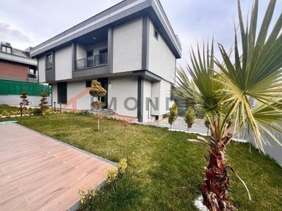 /international/tr/istanbul-beylikduzu-istanbul-310100873670/