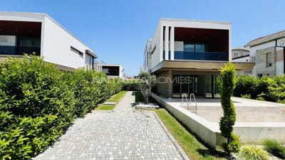 /international/tr/kemer-yeni-antalya-antalya-310108669235/
