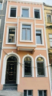 /international/tr/150-tarlabası-blv-istanbul-istanbul-310105239943/