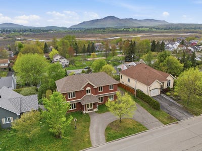 /international/ca/703-rue-bouhier-magog-quebec-310108319330/