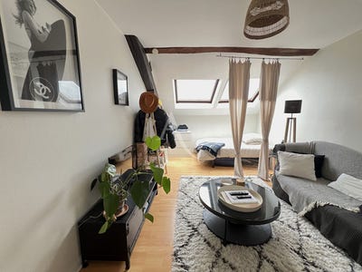 /international/fr/angers-pays-de-la-loire-310107372482/