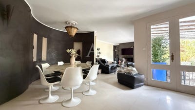 /international/fr/la-roche-sur-yon-pays-de-la-loire-310107369290/