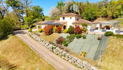 /international/fr/montbazens-midi-pyrenees-310107904480/