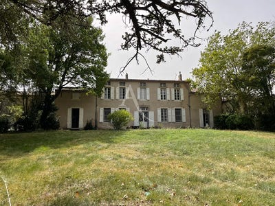 /international/fr/peyrens-languedoc-roussillon-310107237544/