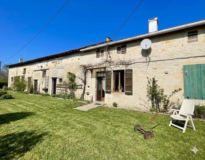 /international/fr/loubille-charente-310107556991/