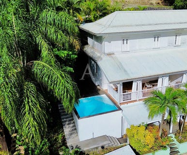 /international/mq/8-rue-du-coulirou-anse-a-l-ane-les-trois-ilets-97229-martinique-les-trois-ilets-le-marin-310106794622/