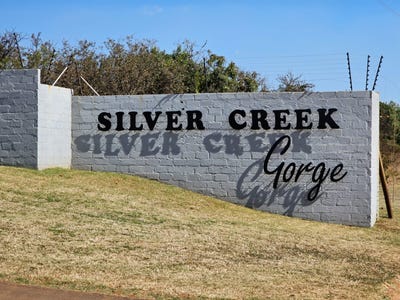 /international/za/silver-creek-gorge-estate-north-west-310108510650/