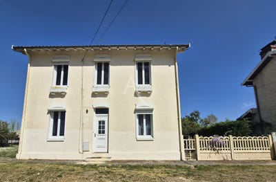 /international/fr/avenue-du-marsan-villeneuve-de-marsan-aquitaine-310107235903/