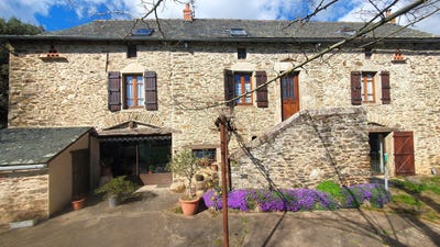 /international/fr/la-salvetat-peyrales-midi-pyrenees-310107900036/