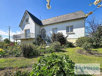 /international/fr/saint-baudelle-pays-de-la-loire-310107215419/
