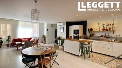 /international/fr/azille-languedoc-roussillon-310108321008/