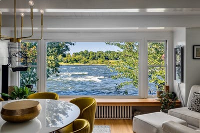 /international/ca/26-rue-de-richelieu-chambly-quebec-310098473991/
