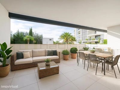/international/pt/carcavelos-e-parede-lisbon-310100364940/