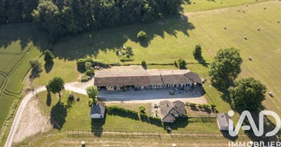 /international/fr/saint-etienne-du-bois-rhone-310108182233/