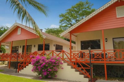 /international/vc/lower-bay-lower-bay-grenadines-310108921125/