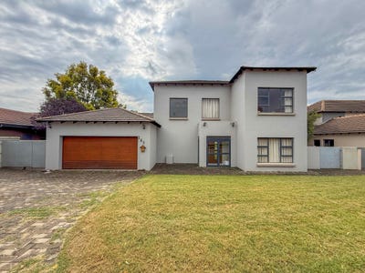 /international/za/xanadu-nature-estate-north-west-310108517868/