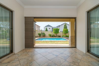 /international/za/furrow-road-24-unit-554-homes-haven-gauteng-310108518695/?lang=th