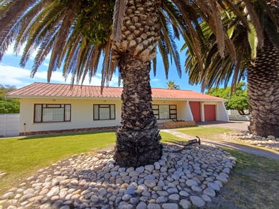 /international/za/middelburg-street-33-middedorp-western-cape-310108517463/