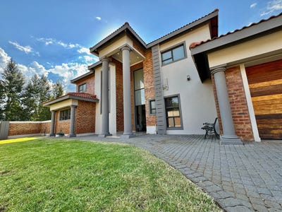 /international/za/parys-avenue-33-unit-33-grimbeeck-park-north-west-310108525871/